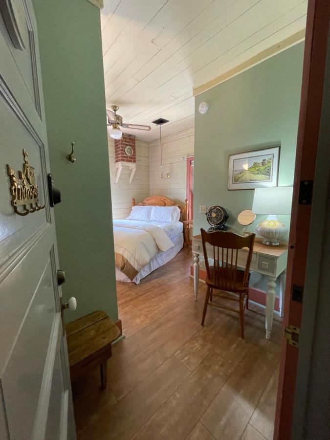 Carriage House Bed & Breakfast Winona Exterior foto