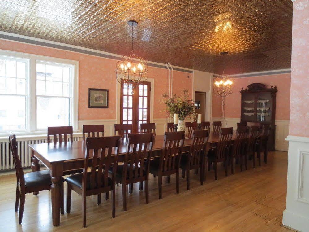Carriage House Bed & Breakfast Winona Exterior foto